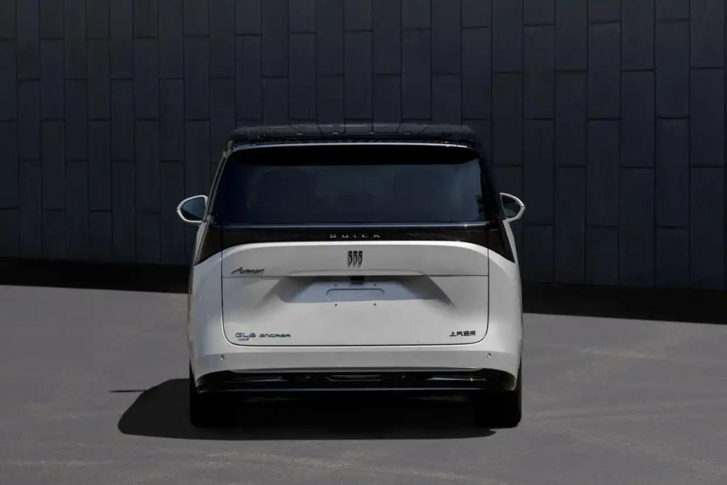 别克全新中大型MPV"世家"