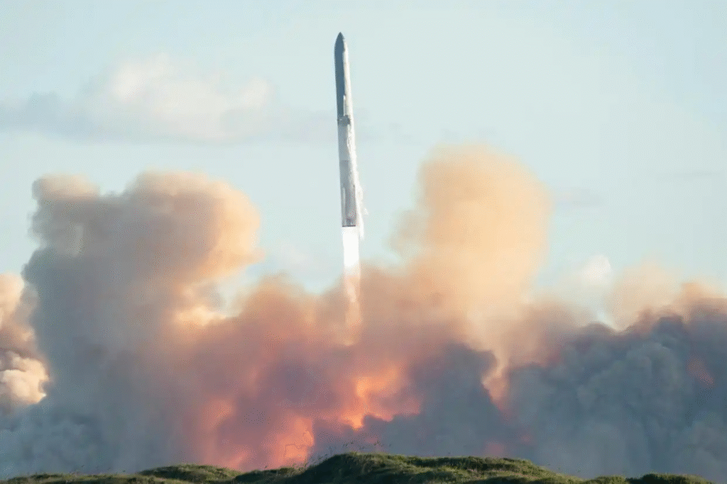 SpaceX成功完成星舰V2版第十一次试飞