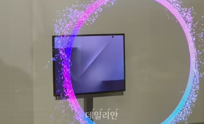 三星Galaxy Z TriFold