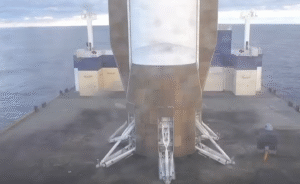 蓝色起源“新格伦”火箭发射成功，首次实现一级与助推器回收