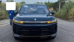 华为与上汽通用五菱合作首车宝骏华境S实车曝光，全系标配乾崑智能系统