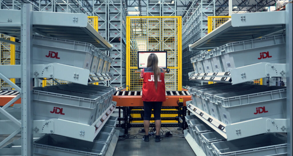 京东海外仓库资料图