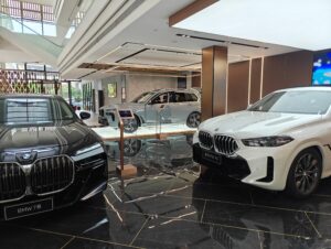 宝马中国下调31款主力车型售价 涵盖电动与燃油车型