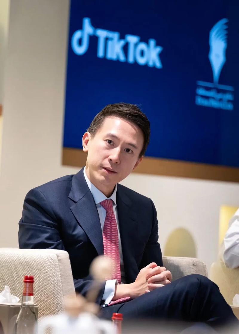 TikTok CEO周受资