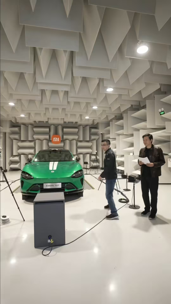 雷军宣布新一代小米SU7研发完成 春节前实车到店开启用户体验