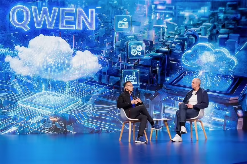 阿里蔡崇信西门子大会发声：AI驱动一切，云为底座，CEO不可替代