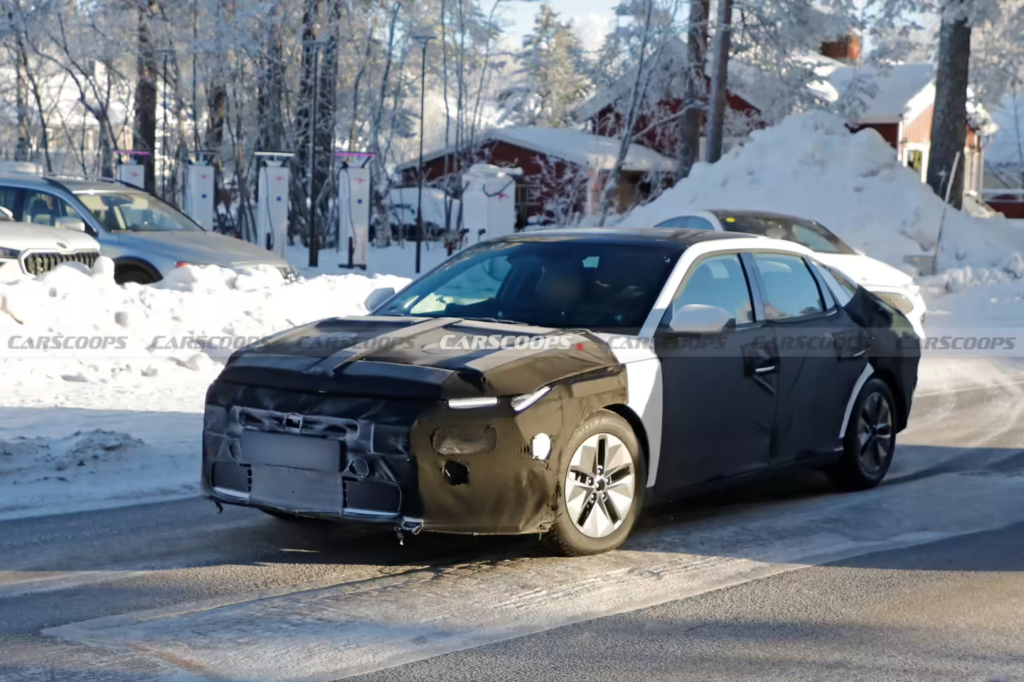 现代第八代伊兰特谍照