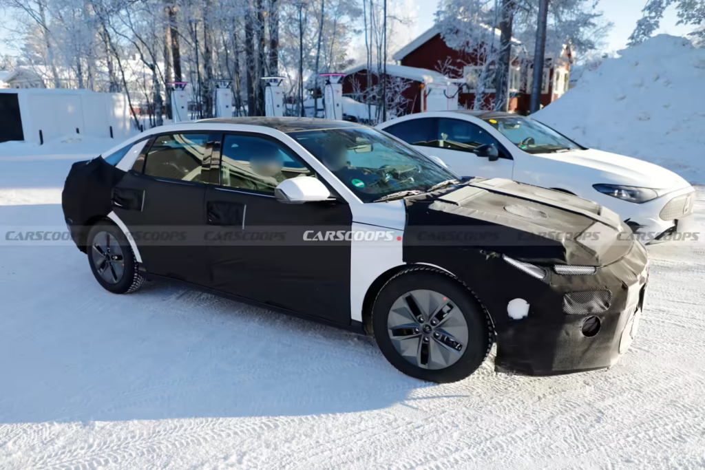 现代第八代伊兰特谍照