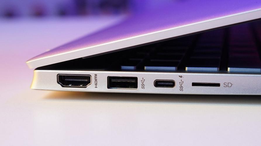 笔记本USB-C充电口