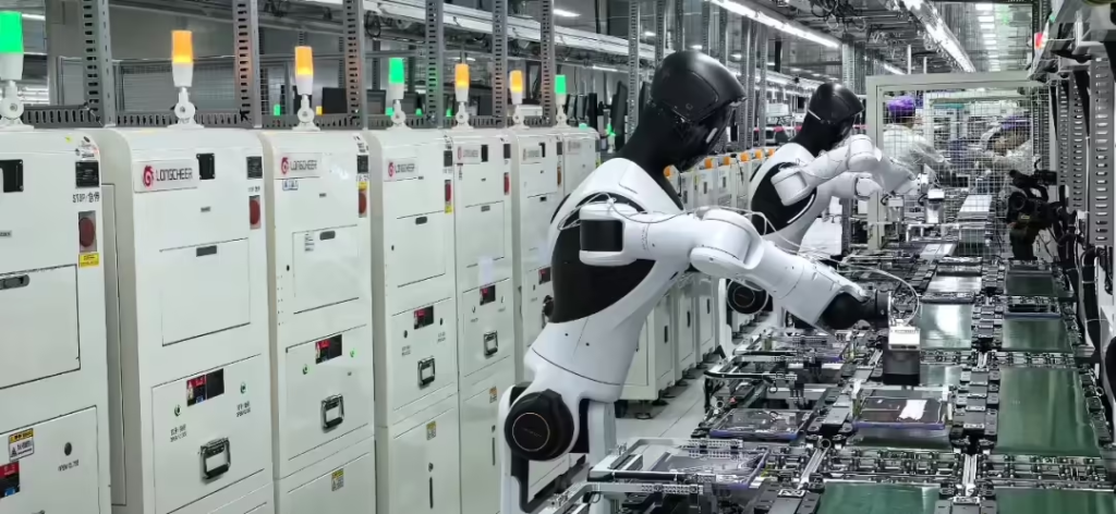 智元机器人“精灵 G2”完成 8 小时产线实测：2283 次任务零失误