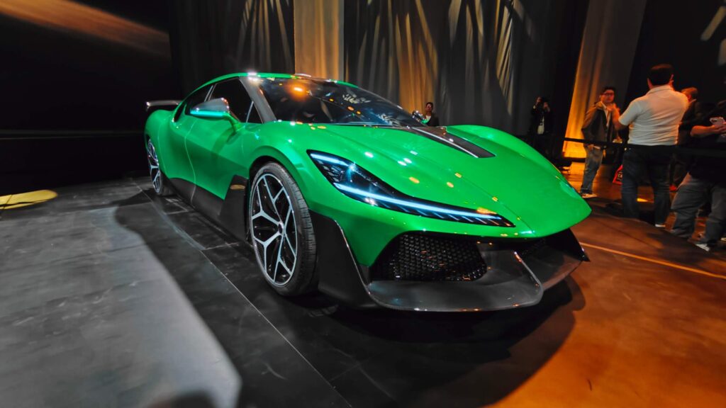 追觅在美国 DREAME NEXT 全球发布会上，推出星空计划全新纯电超跑概念车Nebula Next 01 JET Edition