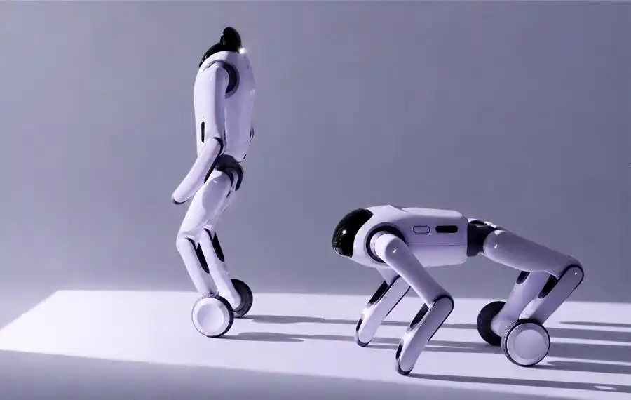 上纬新材可变形个人机器人启元 T1
