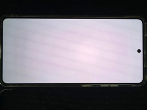 三星承认 Galaxy S26 Ultra 屏幕局部发红非硬件故障，已推软件补丁优化色彩校正